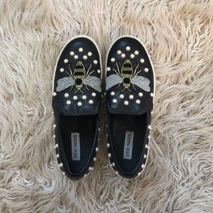Steve Madden slip on’s